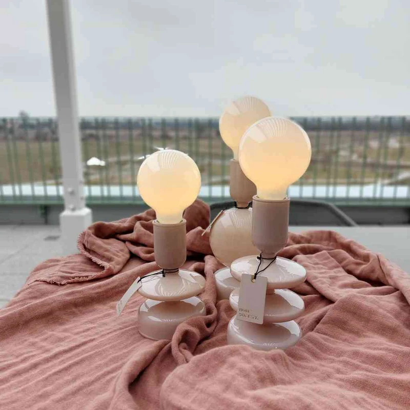 Tischleuchte LED beige Glas EVAA-M ca. 27 cm Dekoleuchte Batteriebetrieb 3xAA