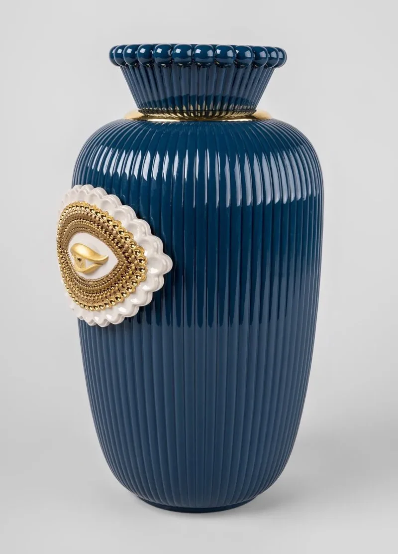 Porzellan-Vase mit Auge aus der limitierten LOVER'S EYES Kollektion