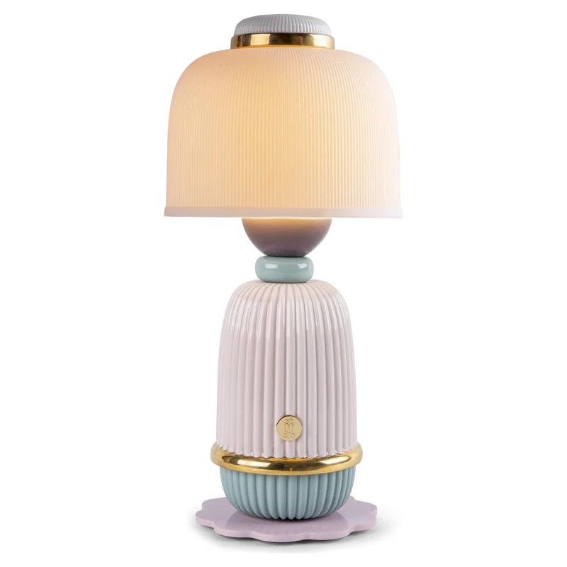 Lampe KOKESHI – Kabellose Porzellanlampe in Rosa