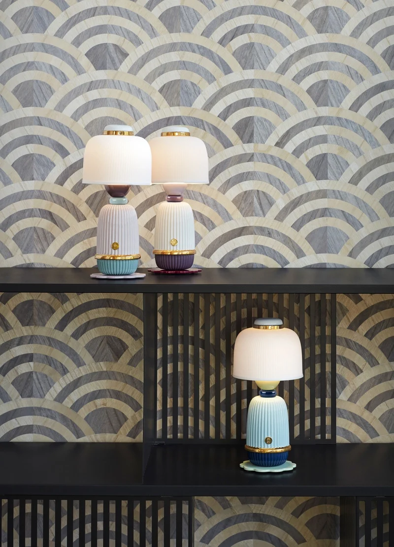 Lampe KOKESHI – Kabellose Porzellanlampe in Rosa