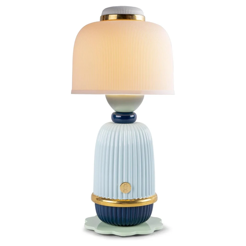 Lampe KOKESHI aus Porzellan – kabellose Porzellanlampe in Blau