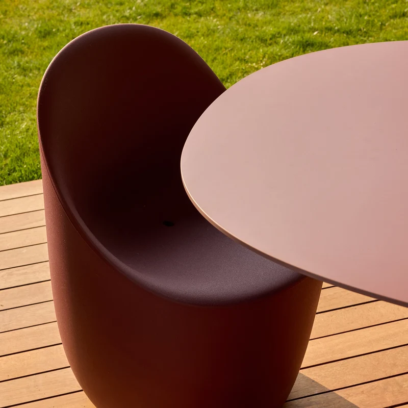 Cobble Chair – Designstuhl für drinnen & draußen - in 4 Farben