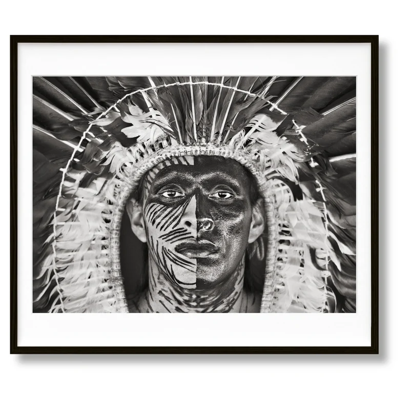 Sebastião Salgado. Amazônia, Art Edition No. 1–100 ‘Adão Yawanawá in a headdress of eagle feathers’