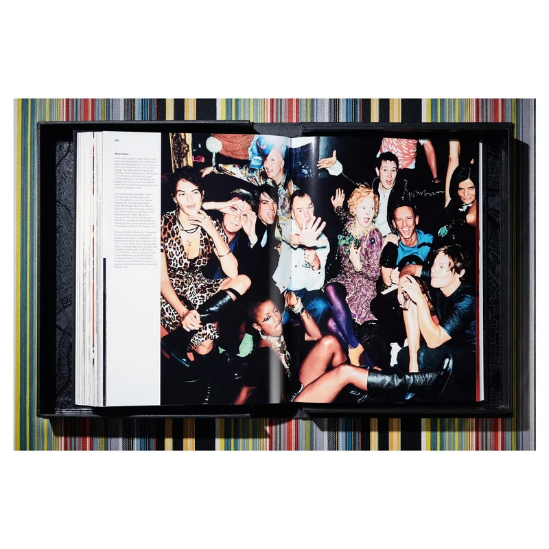 Paul Smith Edition No. 1–500 ‘Piccadilly Circus’ London. Portrait of a City