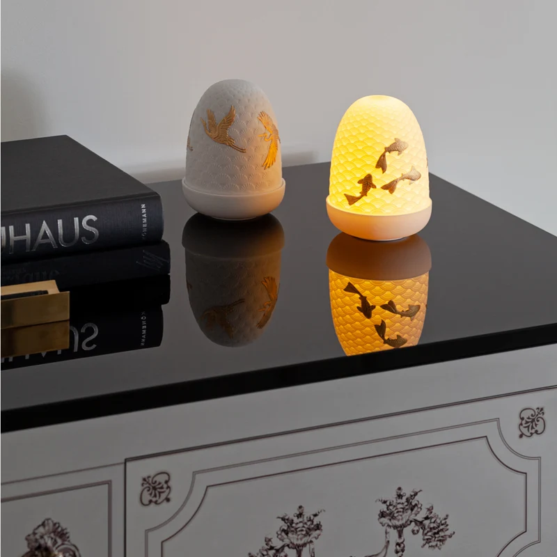 Tischlampe KOI DOME aus Porzellan