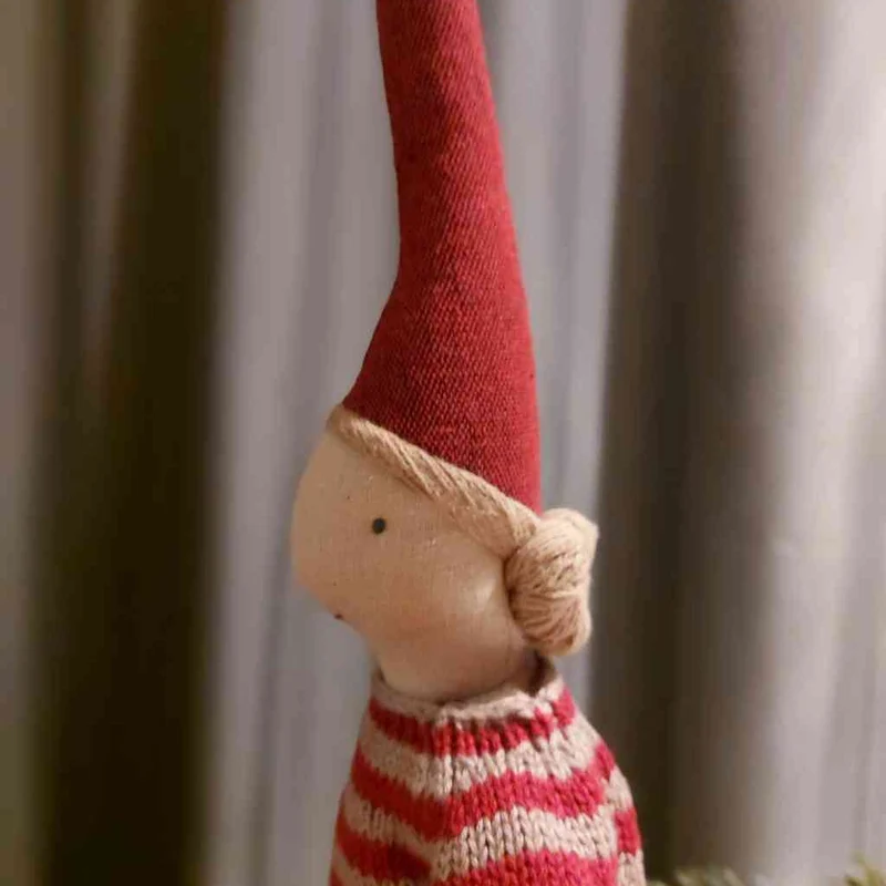 Maileg Wichtel Gr. 3 ca. 49 cm Wichtelmädchen in Pulli und Rock ☆ PIXY