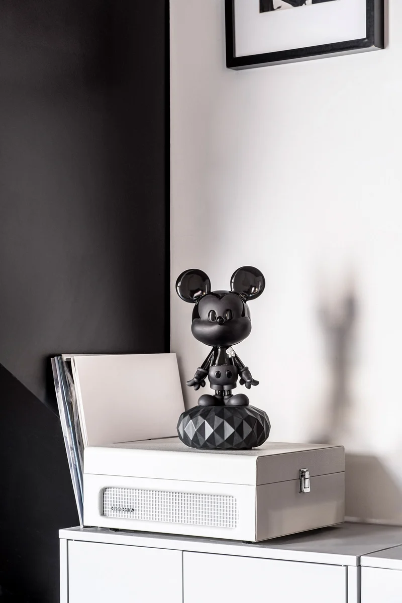 Figur MICKEY TOTAL BLACK