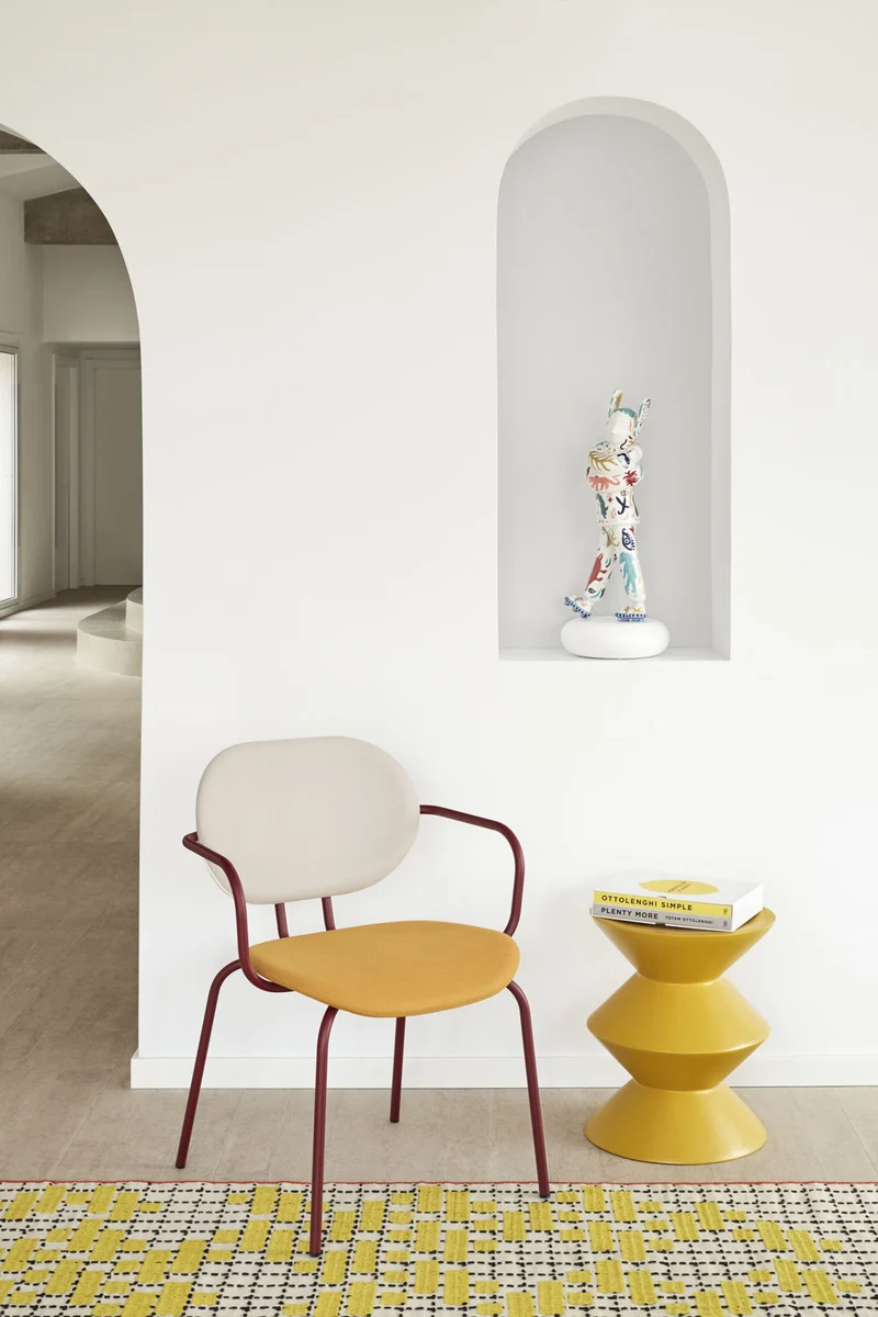 Figur EMBRACED als limited Edition, H57 cm
