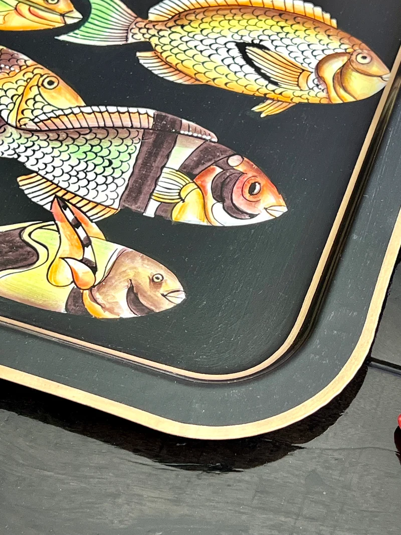 handbemaltes Tablett „Golden Fish“ 43 × 30 cm