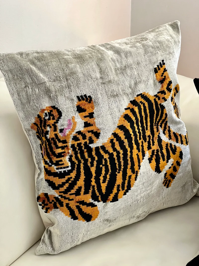 Kissen „Royal Tiger“, nude, 60 × 60 cm