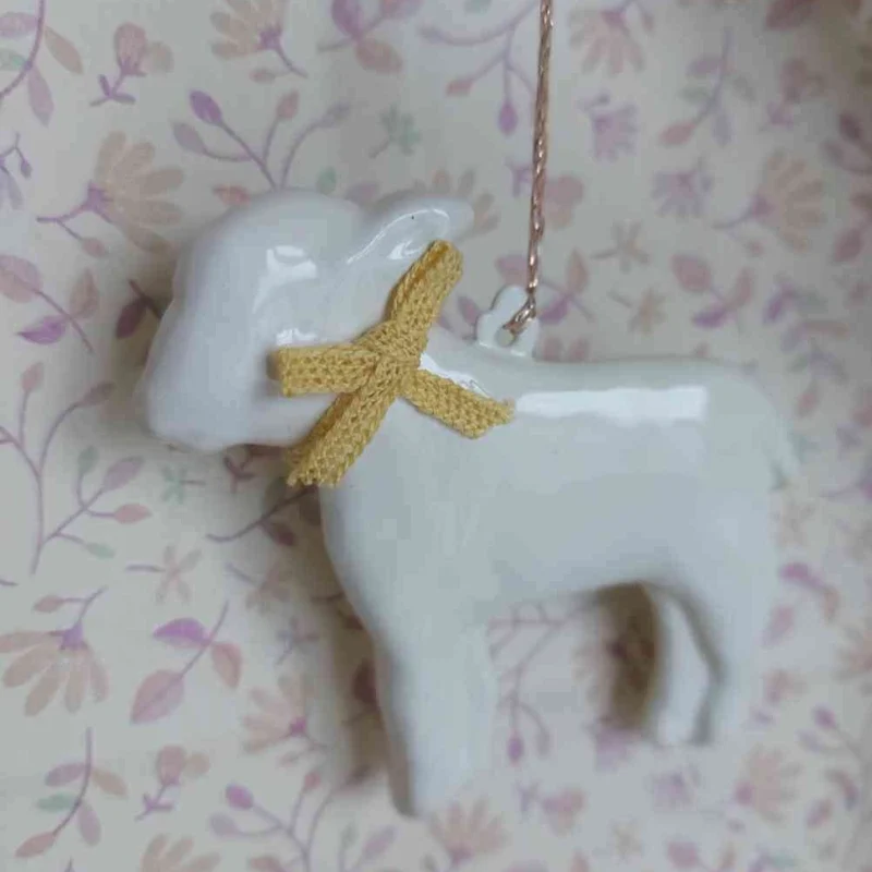 Maileg LAMM stehend Anhänger mit gelber Schleife OSTERN Ornament 7,5 cm Osterschmuck