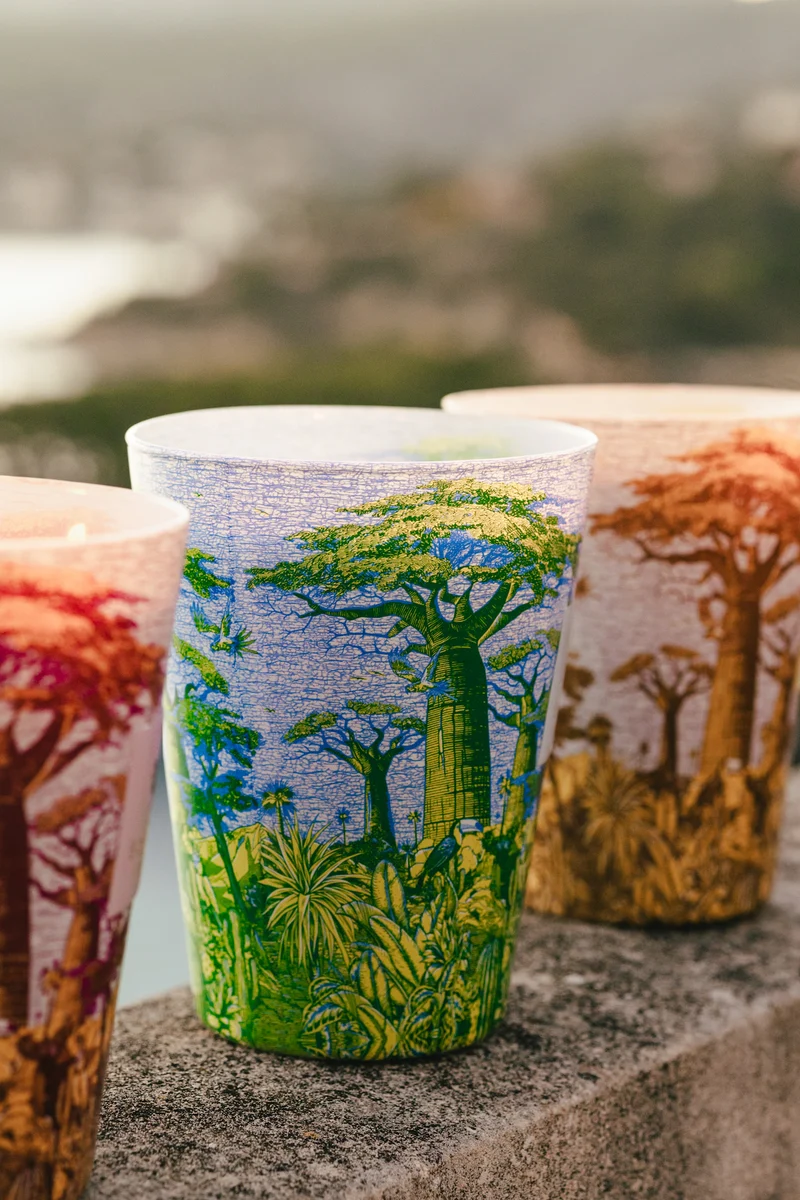 Duftkerze Sacred Trees YARANI Max 24, Summer Edition