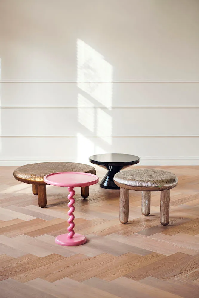 Thick Disk Coffee Table in Kupfer