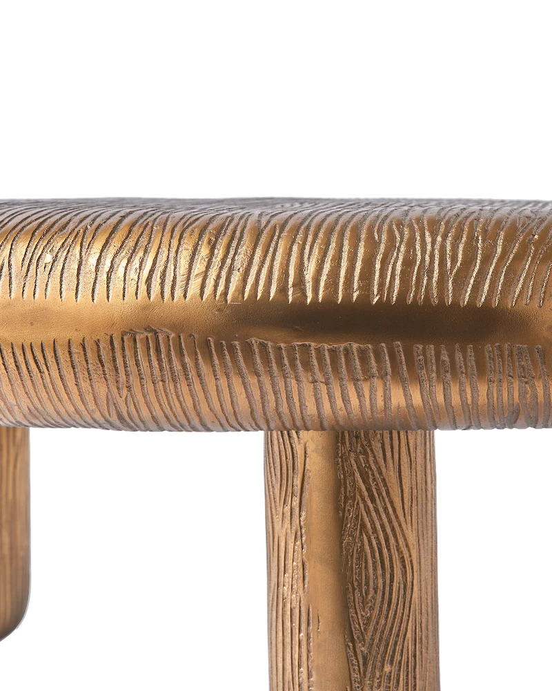 Thick Disk Coffee Table in Kupfer