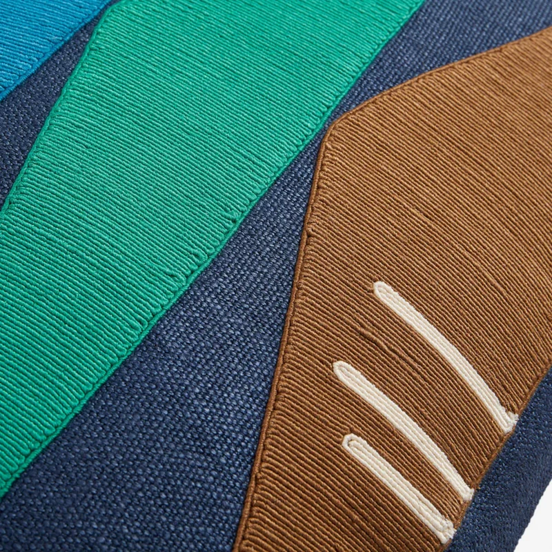 Kissen MONTEREY TRIANGLES Kordelstickerei 50x50 cm