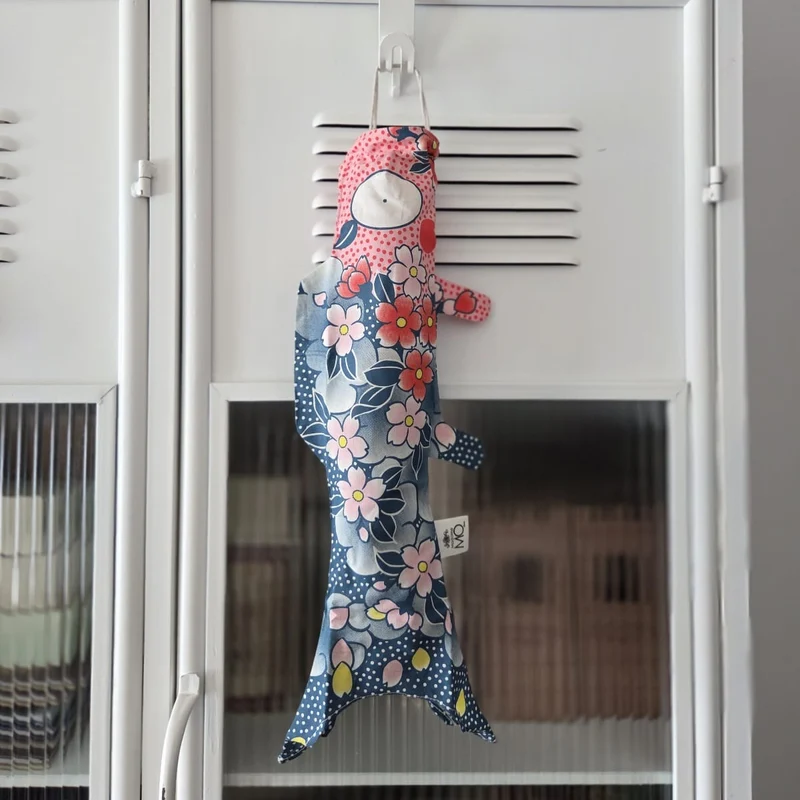 KOINOBORI SAKURA ca. 45x17 cm Koi-Karpfen Windsack / Wanddekoration Bio-Baumwolle