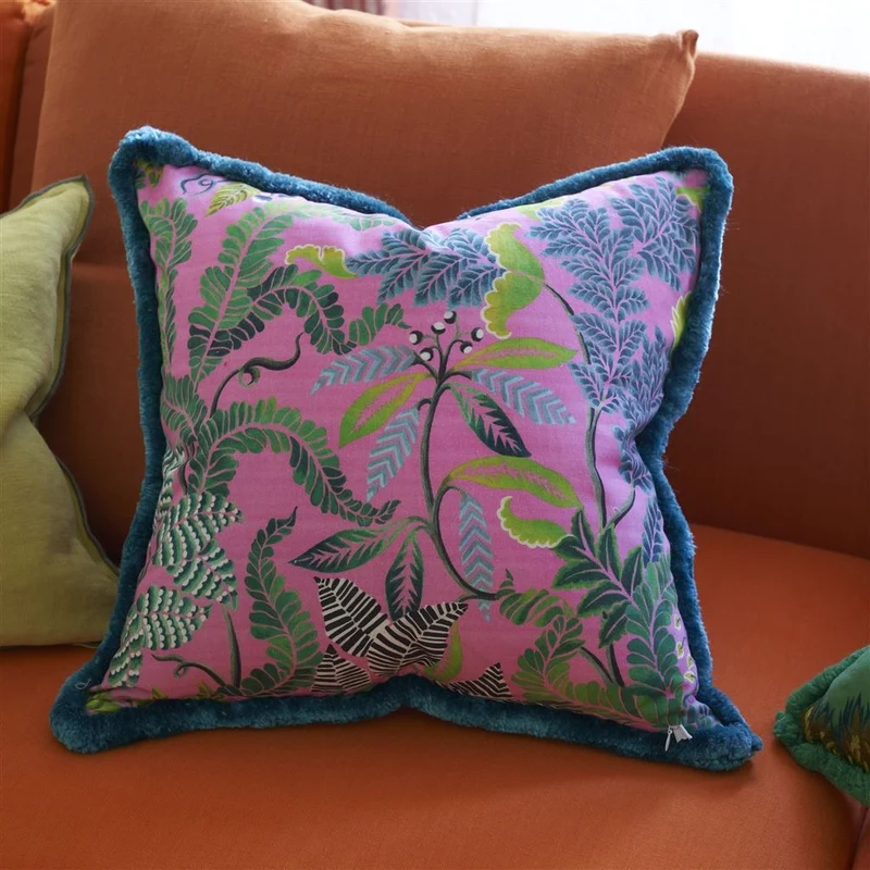 Kissen BROCART DECORATIF EMBROIDERED CERISE, 50 x 50 cm