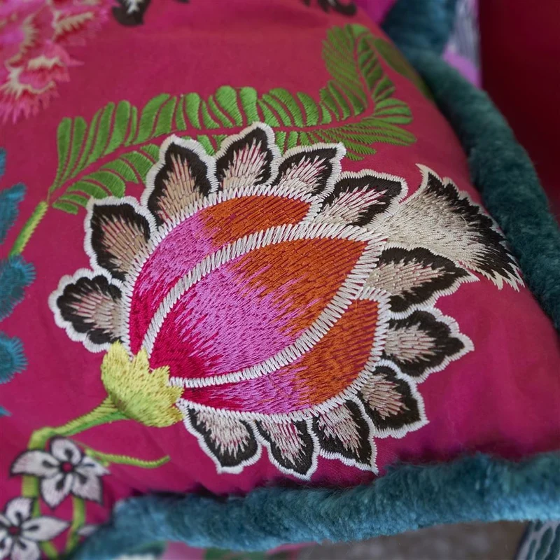 Kissen BROCART DECORATIF EMBROIDERED CERISE, 50 x 50 cm