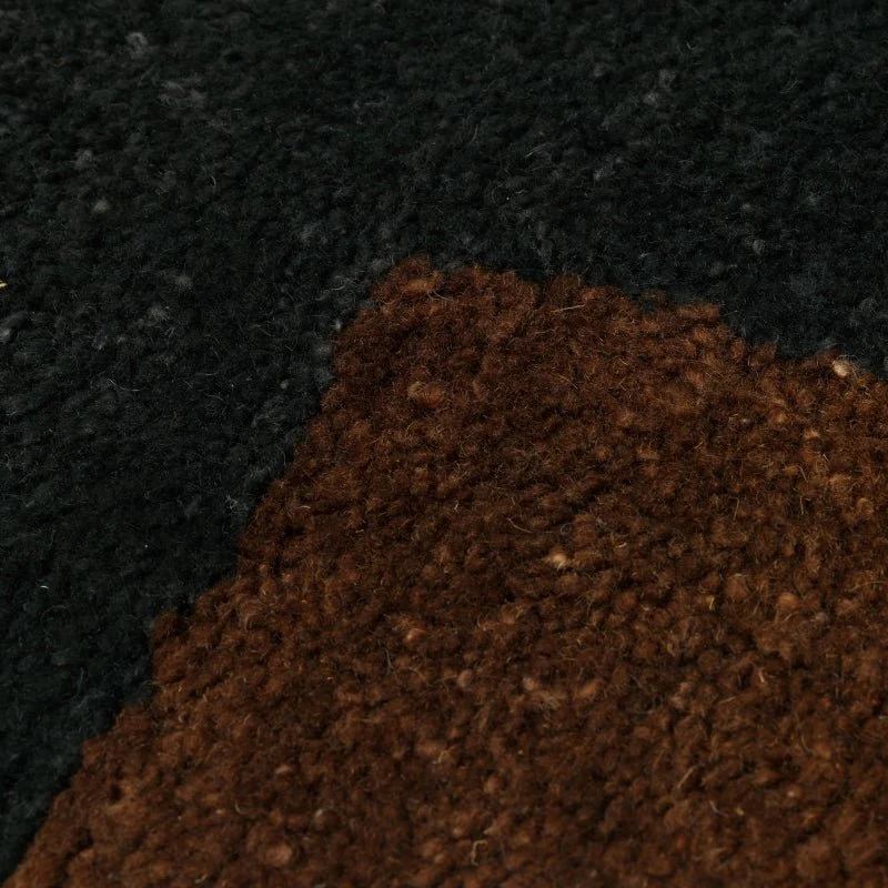 Woll-Teppich Mara, 120 x 180 cm schwarz / chocolate - ferm LIVING
