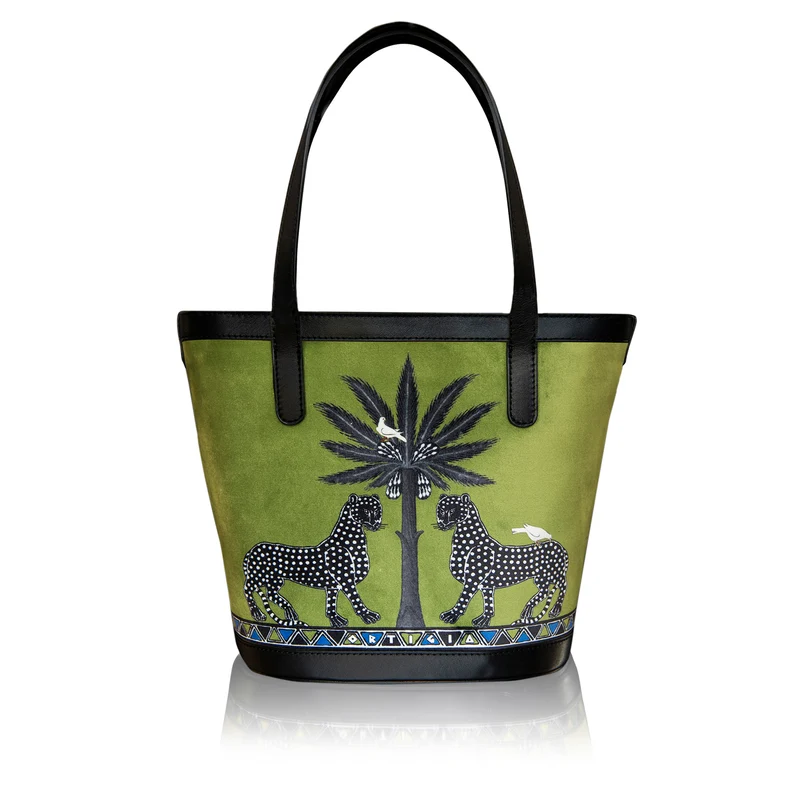 Velvet BUCKET BAG in grün