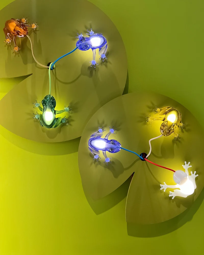Tisch- und Wandleuchte HUNGRY FROG, blau