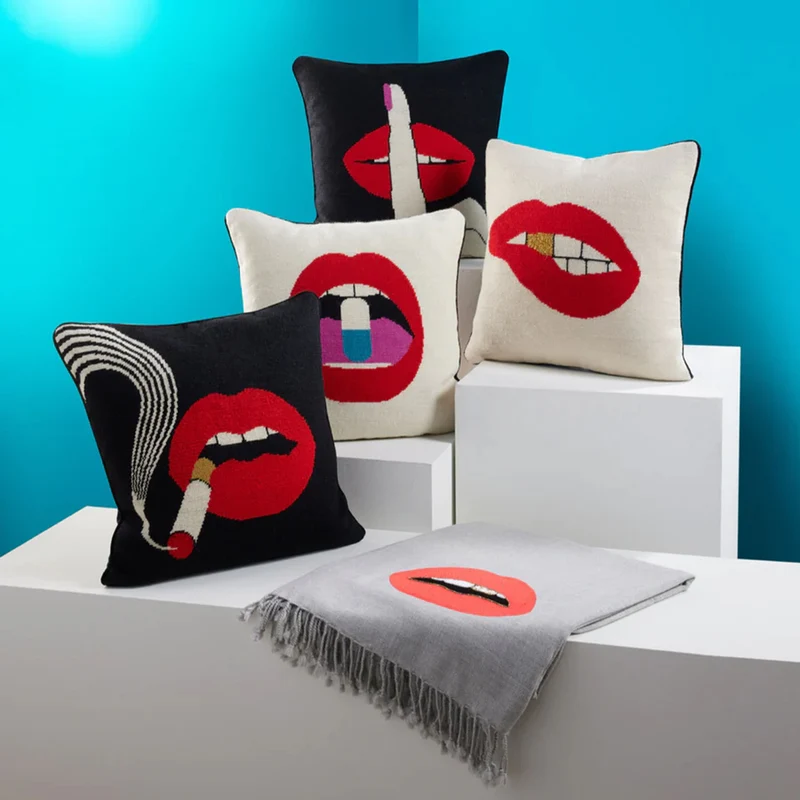 Plaid LIPS Merinowolle hellgrau