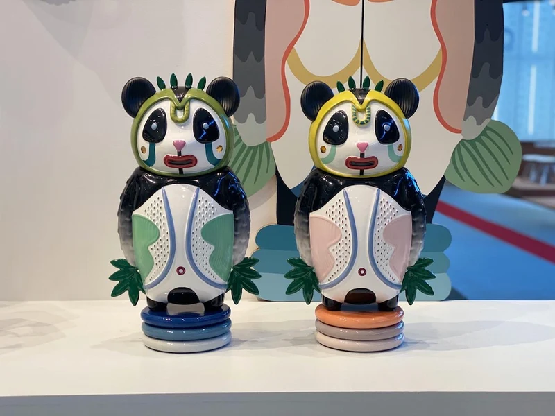 BERNARDO PANDA - Keramikskulptur von Bosa