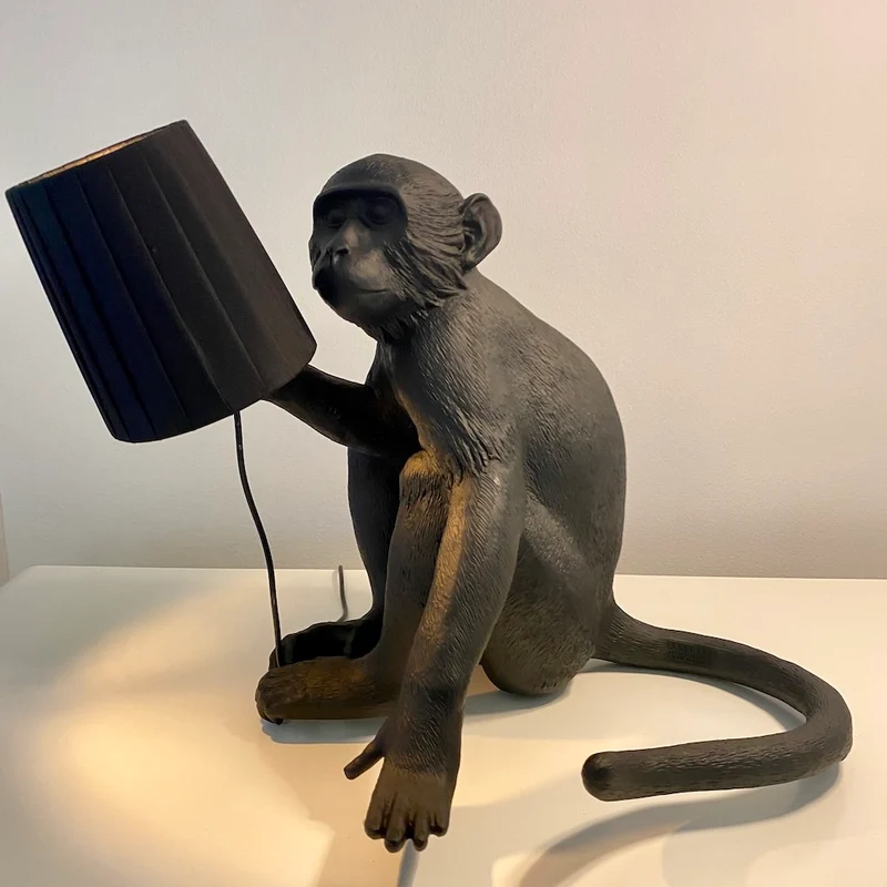 Tischlampe MONKEY sitzend-schwarz 34x30x32 cm