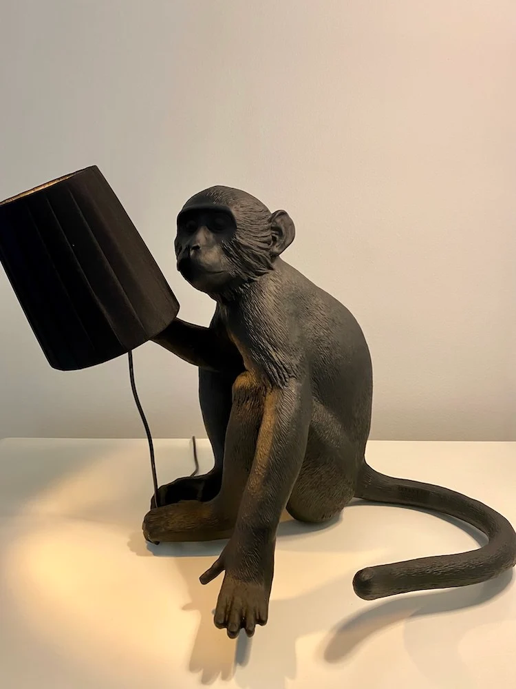 Tischlampe MONKEY sitzend-schwarz 34x30x32 cm