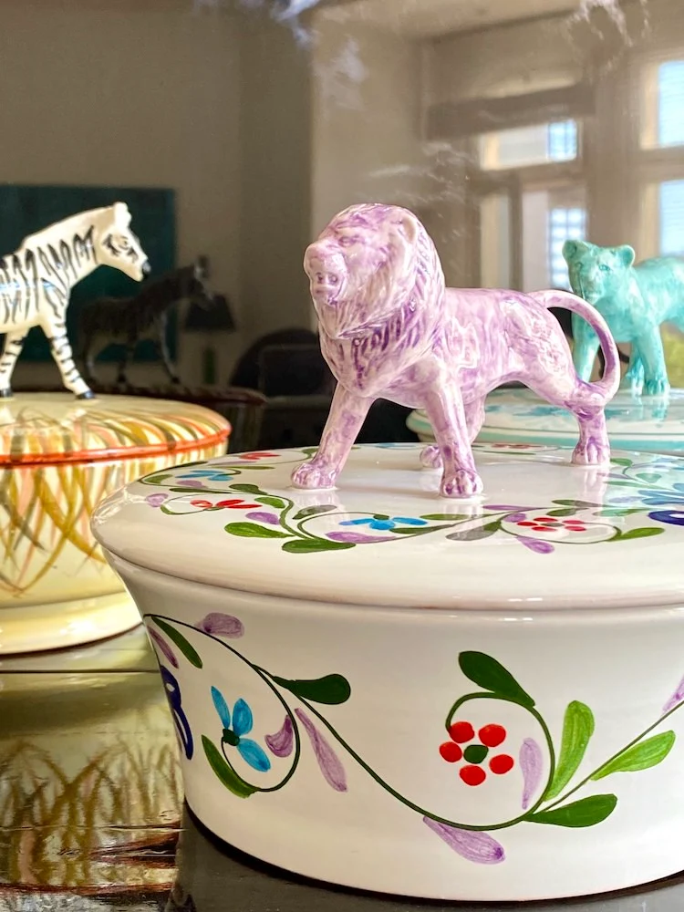 Keramikdose mit Deckel 'MENAGERIE LÖWE'