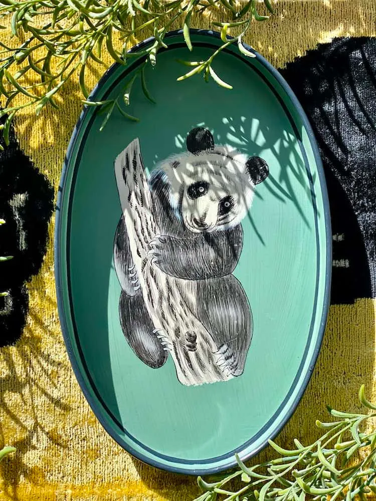 handbemaltes Tablett ‘PANDA’ aus Eisen - grün 33x20 cm