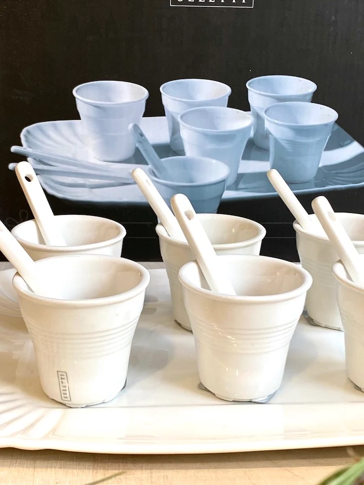 Kaffee Set 'COFFEE SET' aus Porzellan mit 6 Bechern + 6 Rührstäbe + 1 Tablett