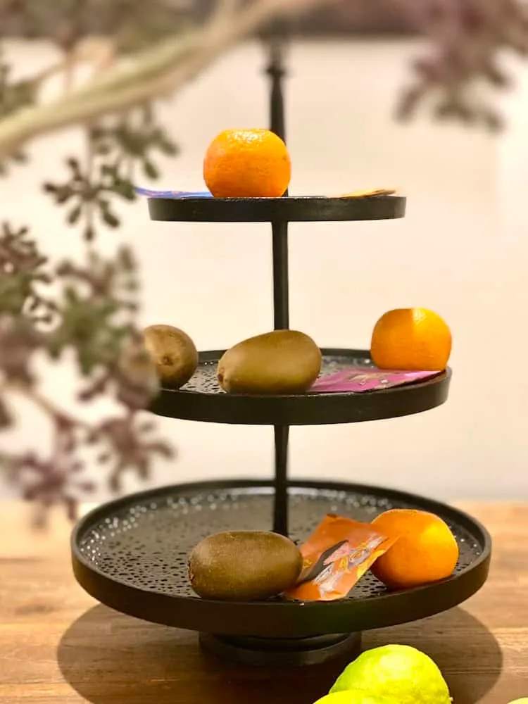 Etagere mit 3 Ebenen 'Lutek' schwarz 48 cm