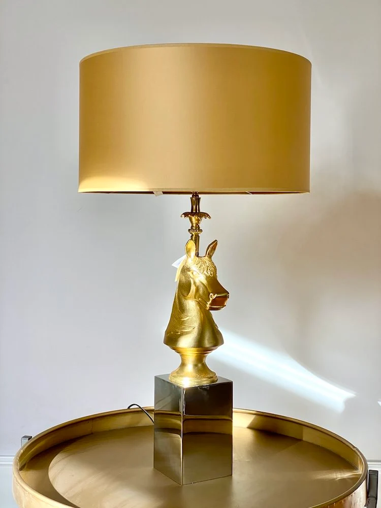Tischlampe 'CAPRILLI' Satin goldenes Pferd 90 cm