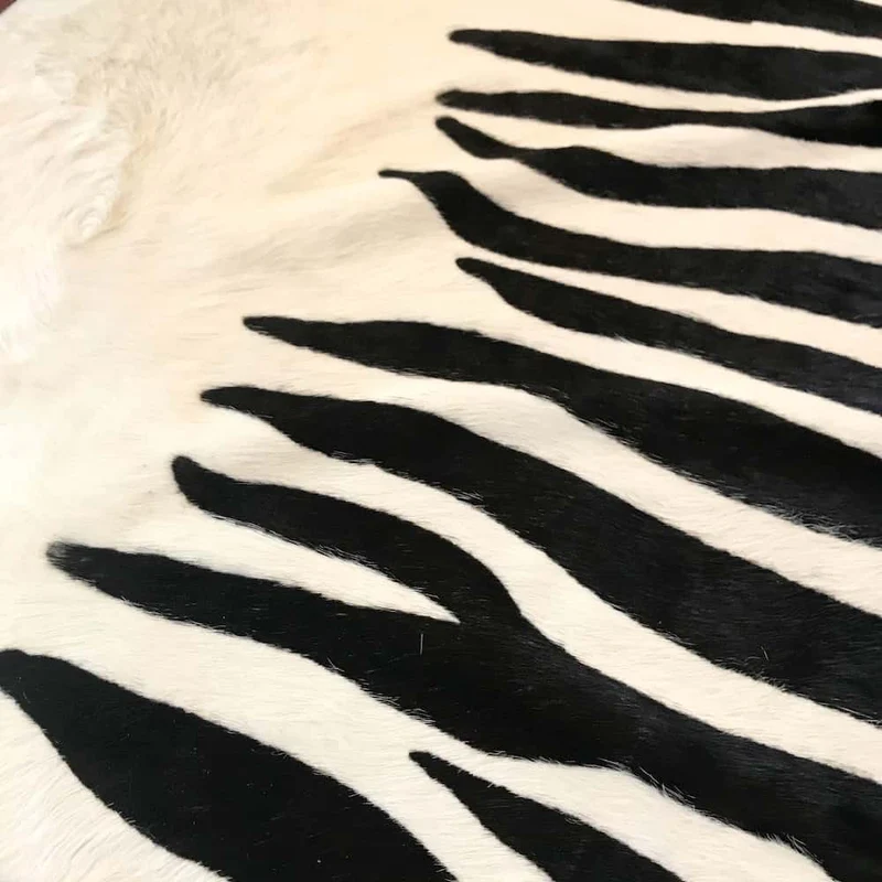 Kuhfell Teppich ZEBRA-Design naturel