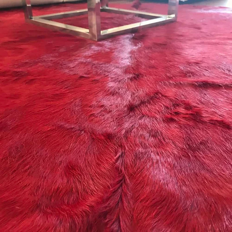 Kuhfell Teppich in Rot