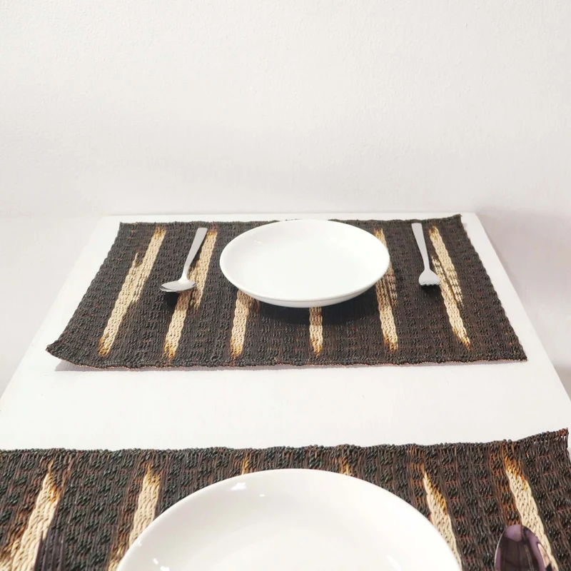 Lalavin Handwoven Sedge Placemat