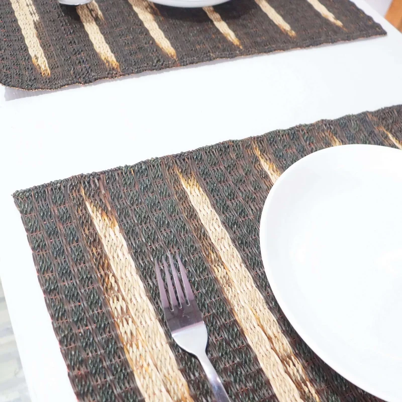 Lalavin Handwoven Sedge Placemat
