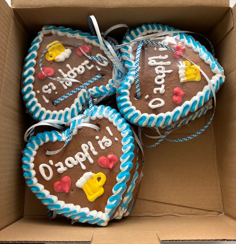 Lebkuchenherzen Mischkarton XS (15cm) – Ozapft is! – 10 Stück