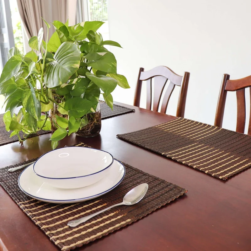 Lalawee - Handwoven Sedge Placemat