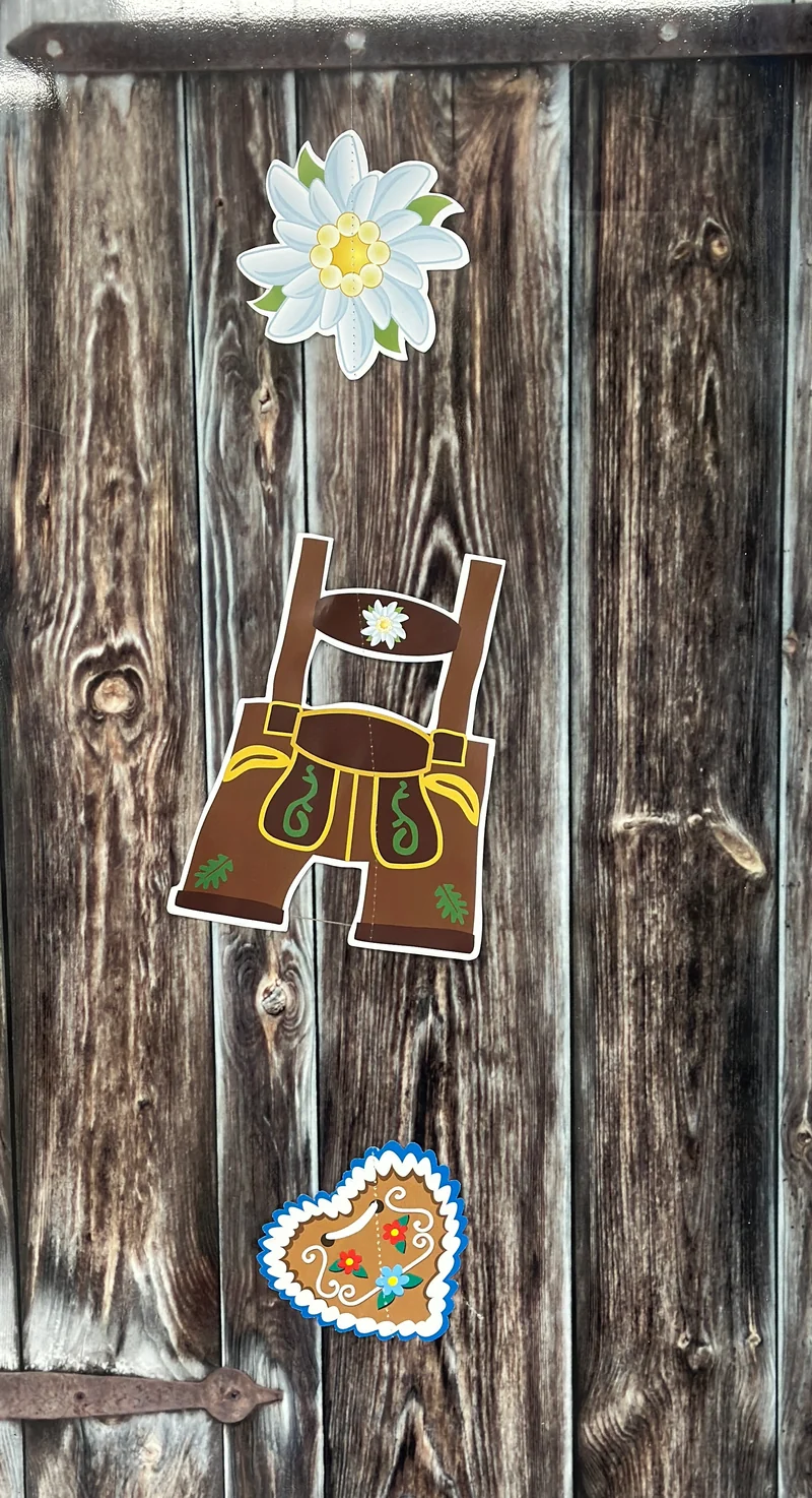 Papiergirlande hängend "Tracht Herren" weiß/blau