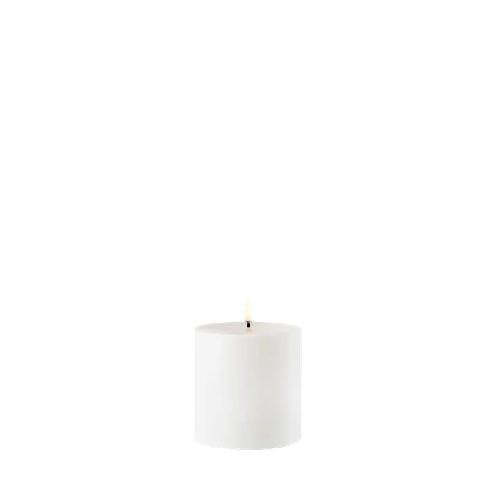 LED-Stumpenkerze für den Außenbereich (8,4 x 10 cm)