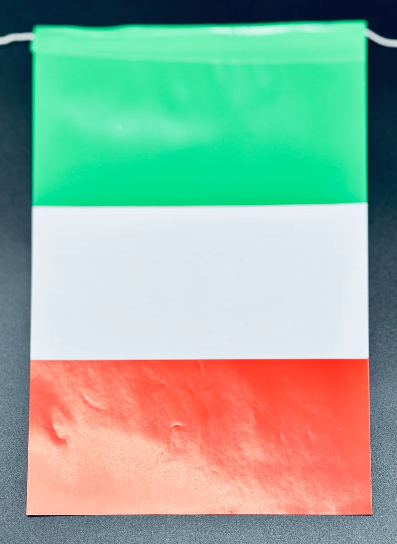 Fahnenketten aus Papier á 10 m, schwer entflammbar (Länder)