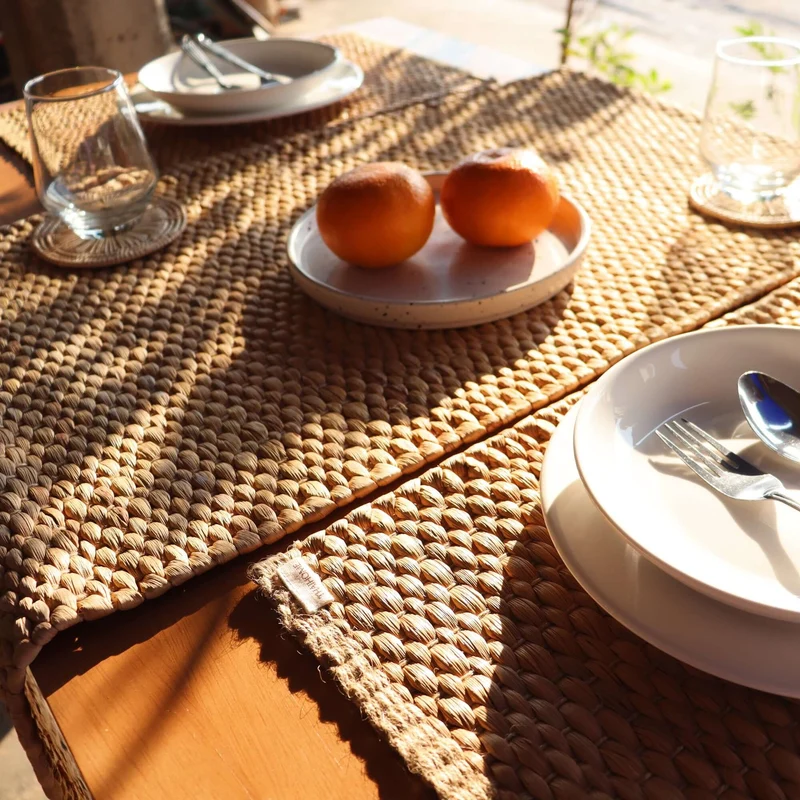 KAN TI CHA Table Runner – Timeless Style for Every Table