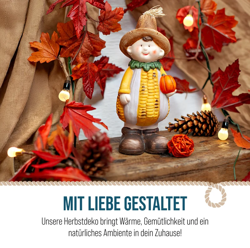 Dekofigur Maiskind mit Kürbis – Herbstdeko aus Keramik 21 cm