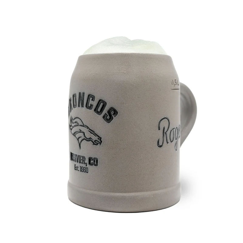 ®NFL PREMIUM Teamkrug "Denver Broncos"