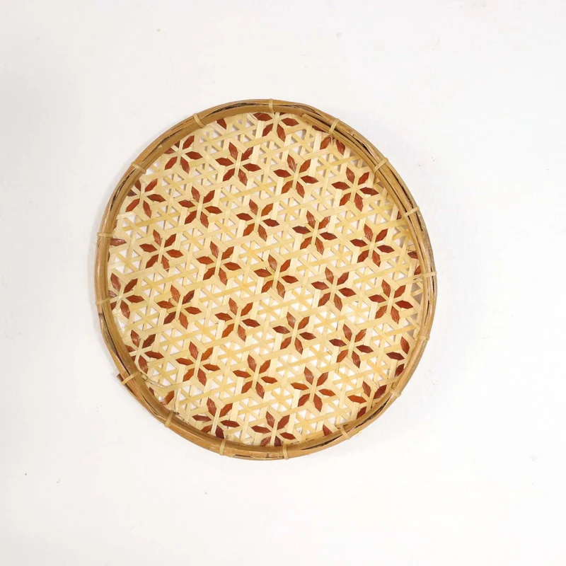 Natural & Red-Brown Bamboo Wall Plate Decor — Boho Handwoven Star-Pattern Wicker Wall Art, 8 in