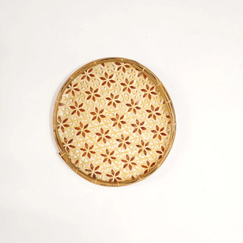 Natural & Red-Brown Bamboo Wall Plate Decor — Boho Handwoven Star-Pattern Wicker Wall Art, 8 in