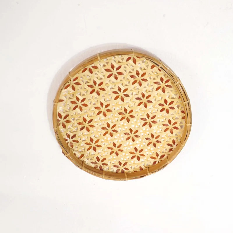 Natural & Red-Brown Bamboo Wall Plate Decor — Boho Handwoven Star-Pattern Wicker Wall Art, 8 in