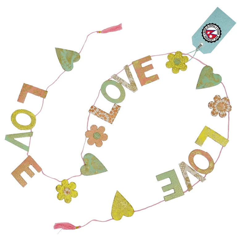 Girlande Love Love Love aus Naturpapier 100 cm handgefertigt in Nepal